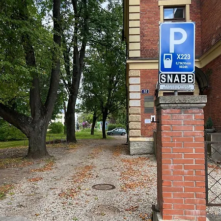 דירה Pepleri 20 *